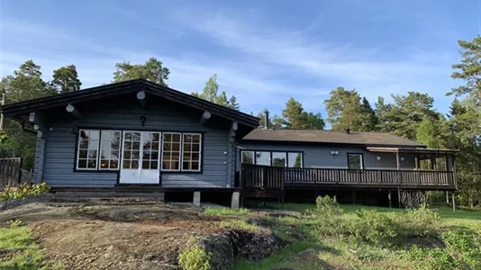 Houses in Värmdö - photo 1