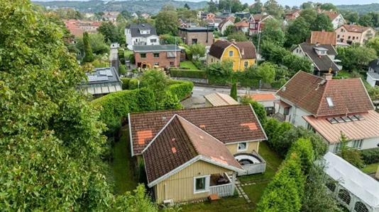 Houses in Johanneberg - photo 1