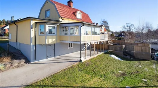 Houses in Håbo - photo 1