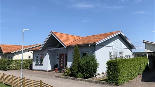 Houses in Mölndal - photo 1