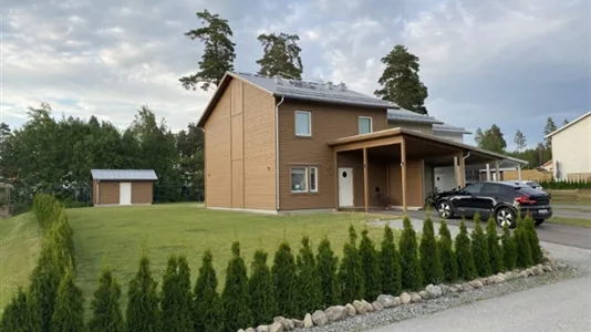 Houses in Enköping - photo 1