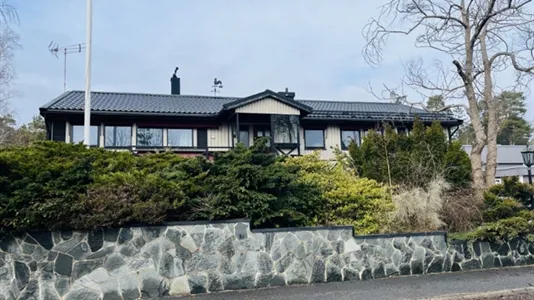 Houses in Nynäshamn - photo 1