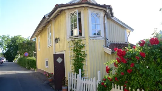 Houses in Jönköping - photo 1